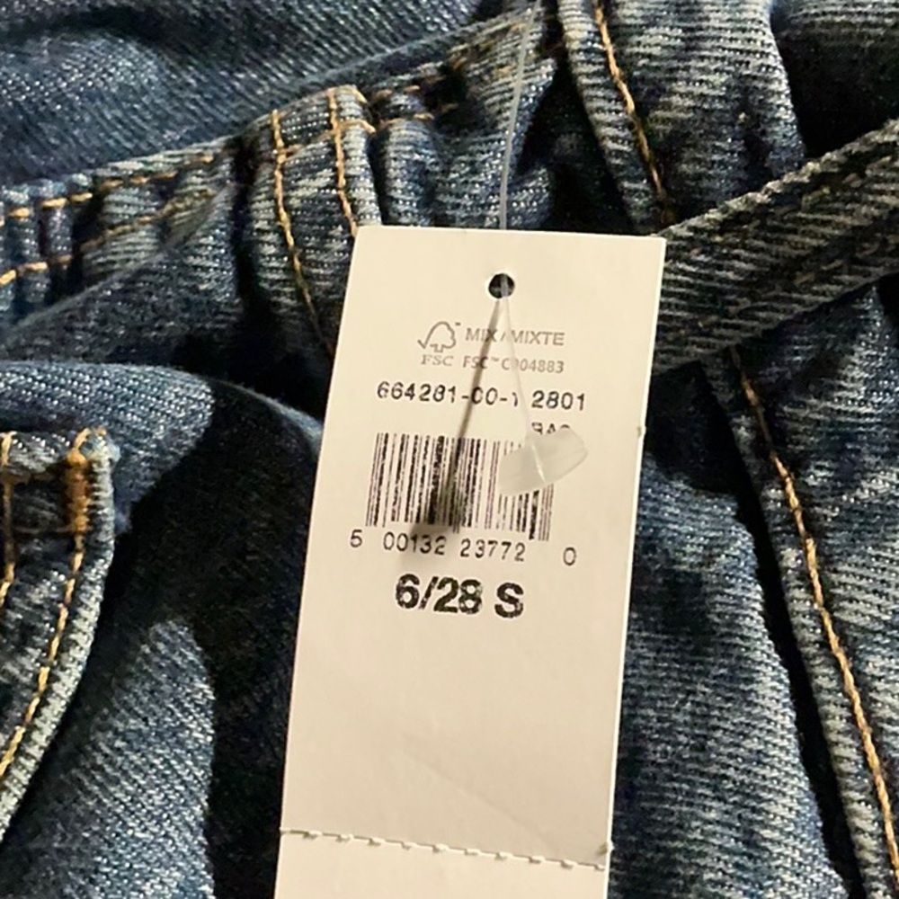 GAP High Rise Barrel Jeans NWT 28/6 Short - Picture 8 of 10